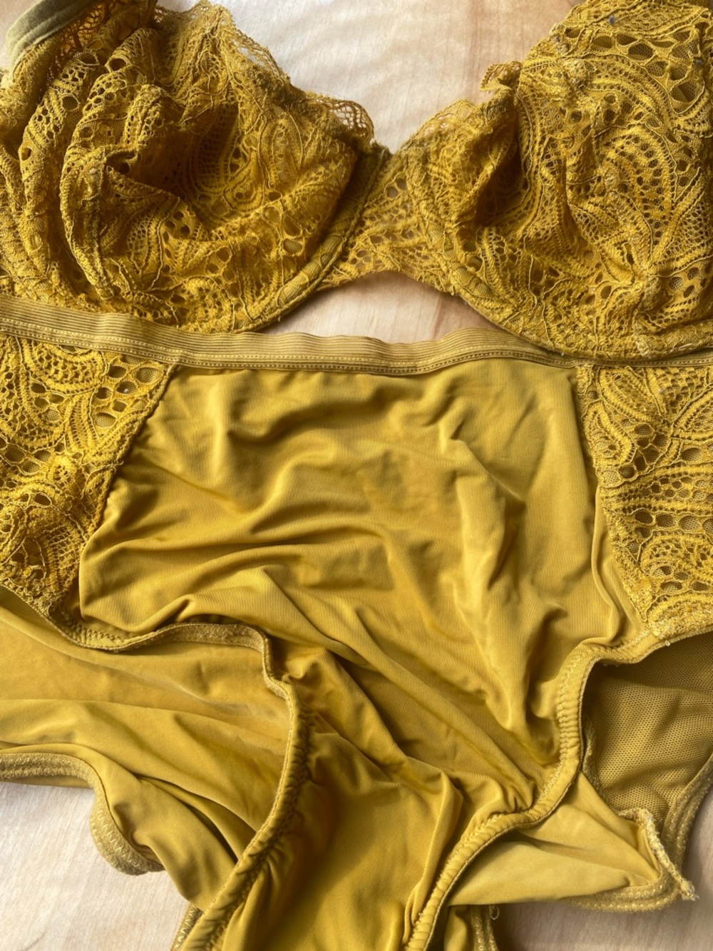 Lively Mustard Lace Underwire Bra & Brief Set